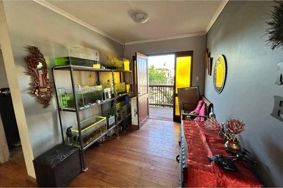 3 Bedroom Property for Sale in Sunrise On Sea Eastern Cape